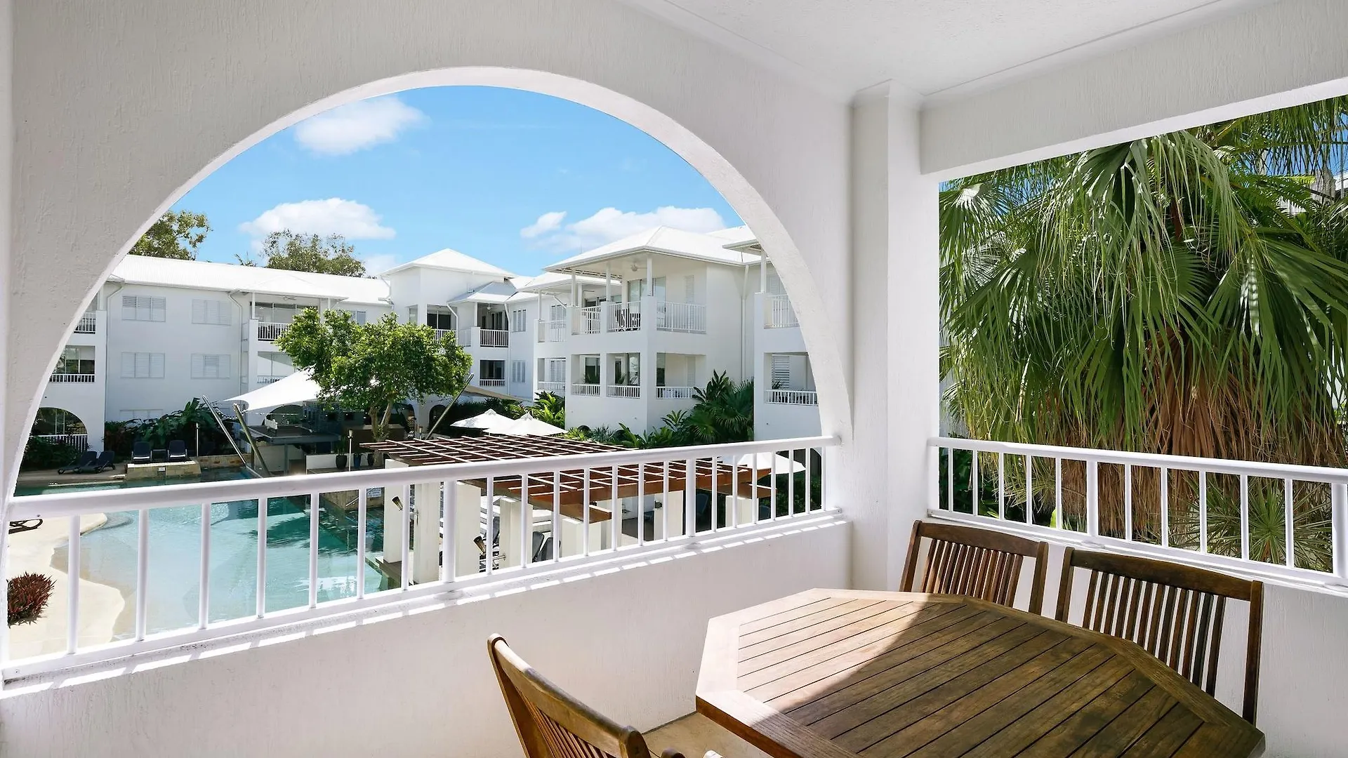 Mantra Portsea Hotel Port Douglas 4*,