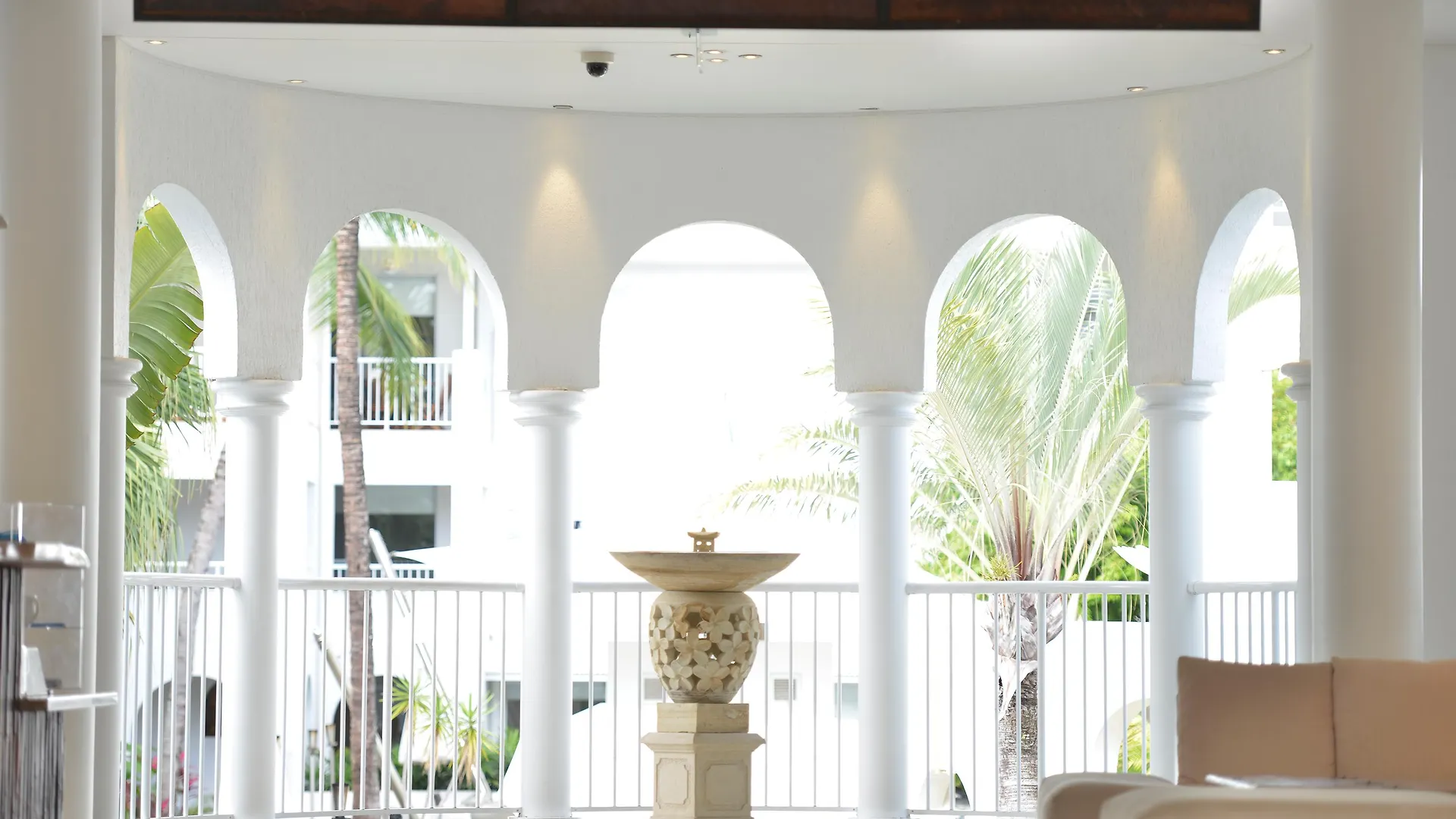 ****  Mantra Portsea Hotel Port Douglas Australia